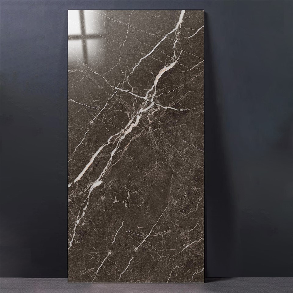 براؤن سرامک ٹائلیں۔